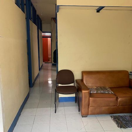 Cempaka Hostel Labuan Bajo Exterior foto