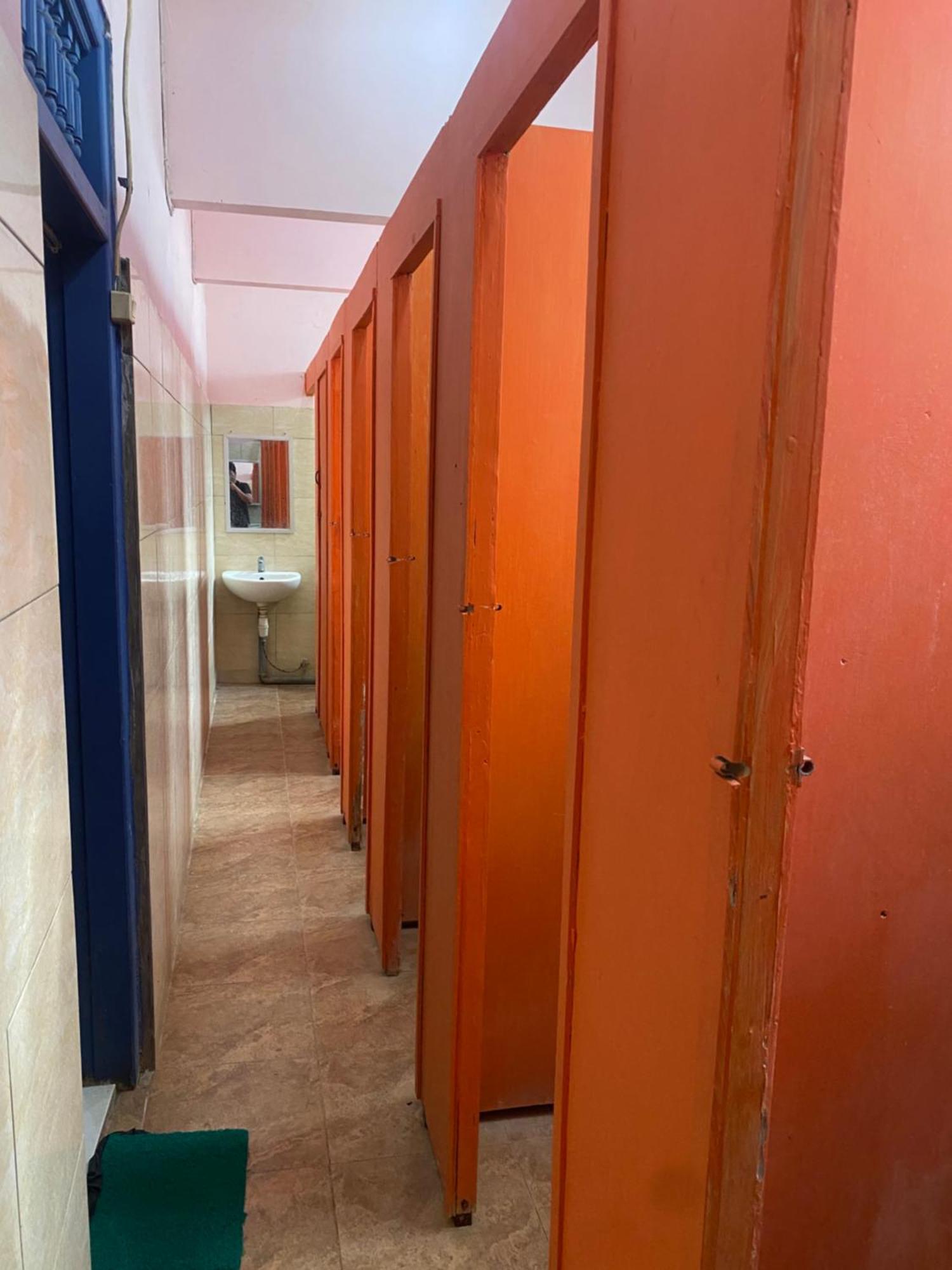 Cempaka Hostel Labuan Bajo Exterior foto